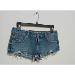Garage Denim Montreal Womens/Juniors Distressed Sz 5 Cutoffs Shorts Raw Hem